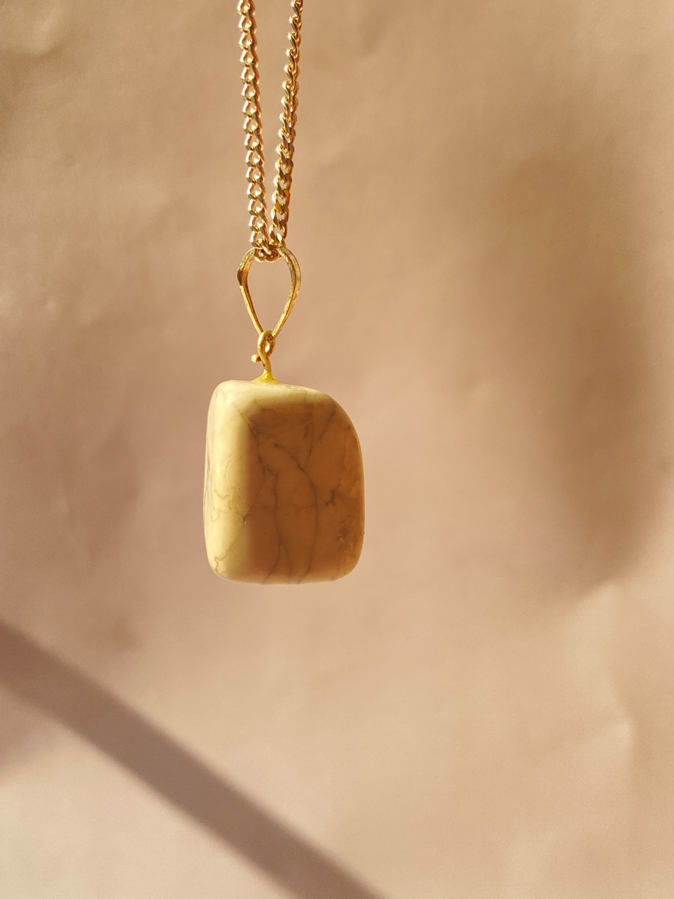 Howlite tumble Pendant