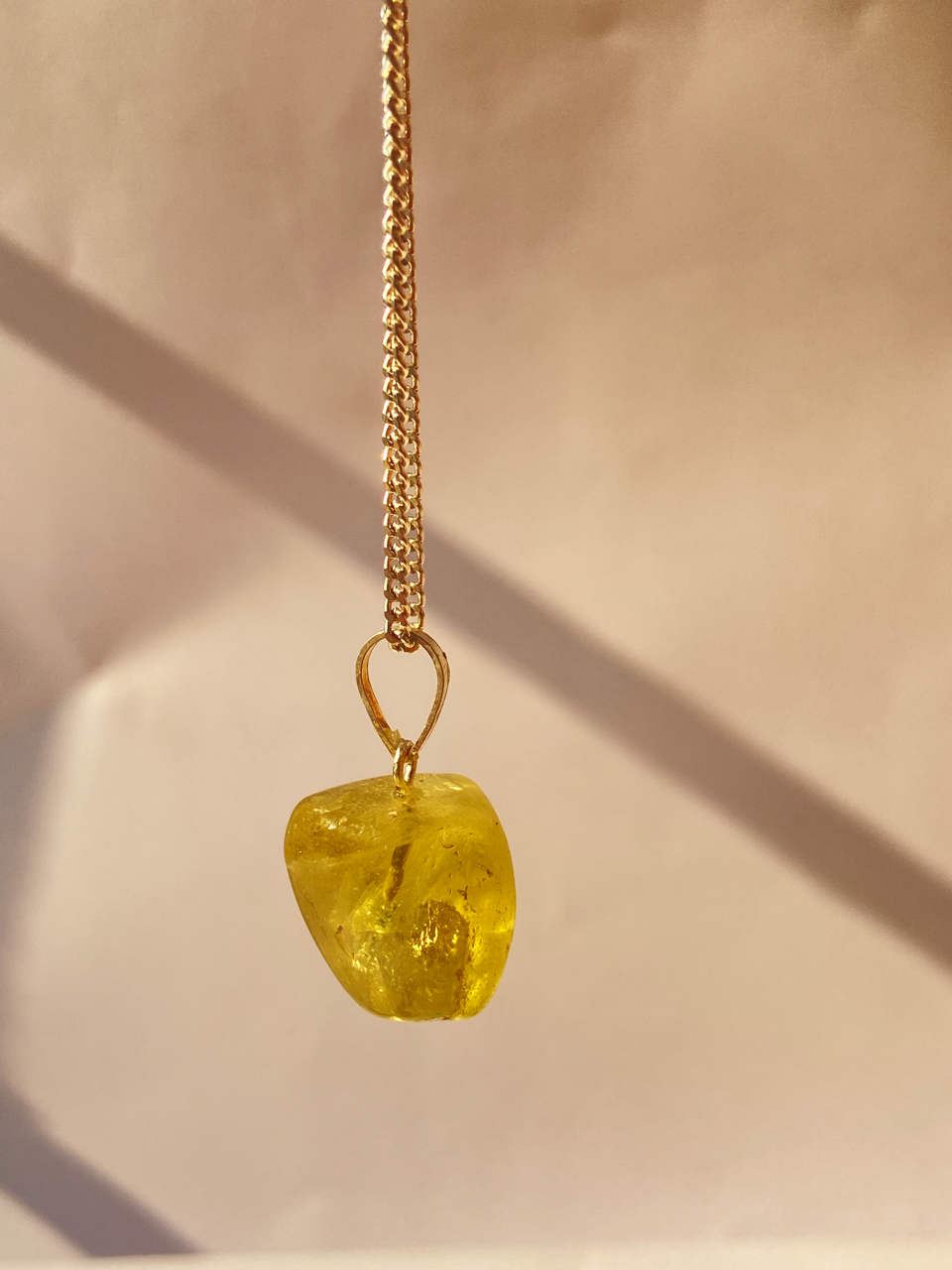 Lemon quartz Tumble Pendant